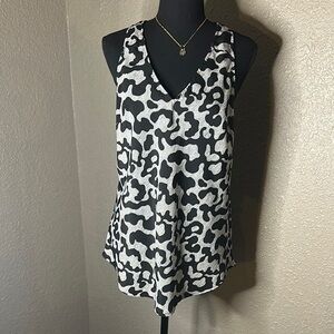 MOSSIMO Classy and Chic Sleeveless Top‎